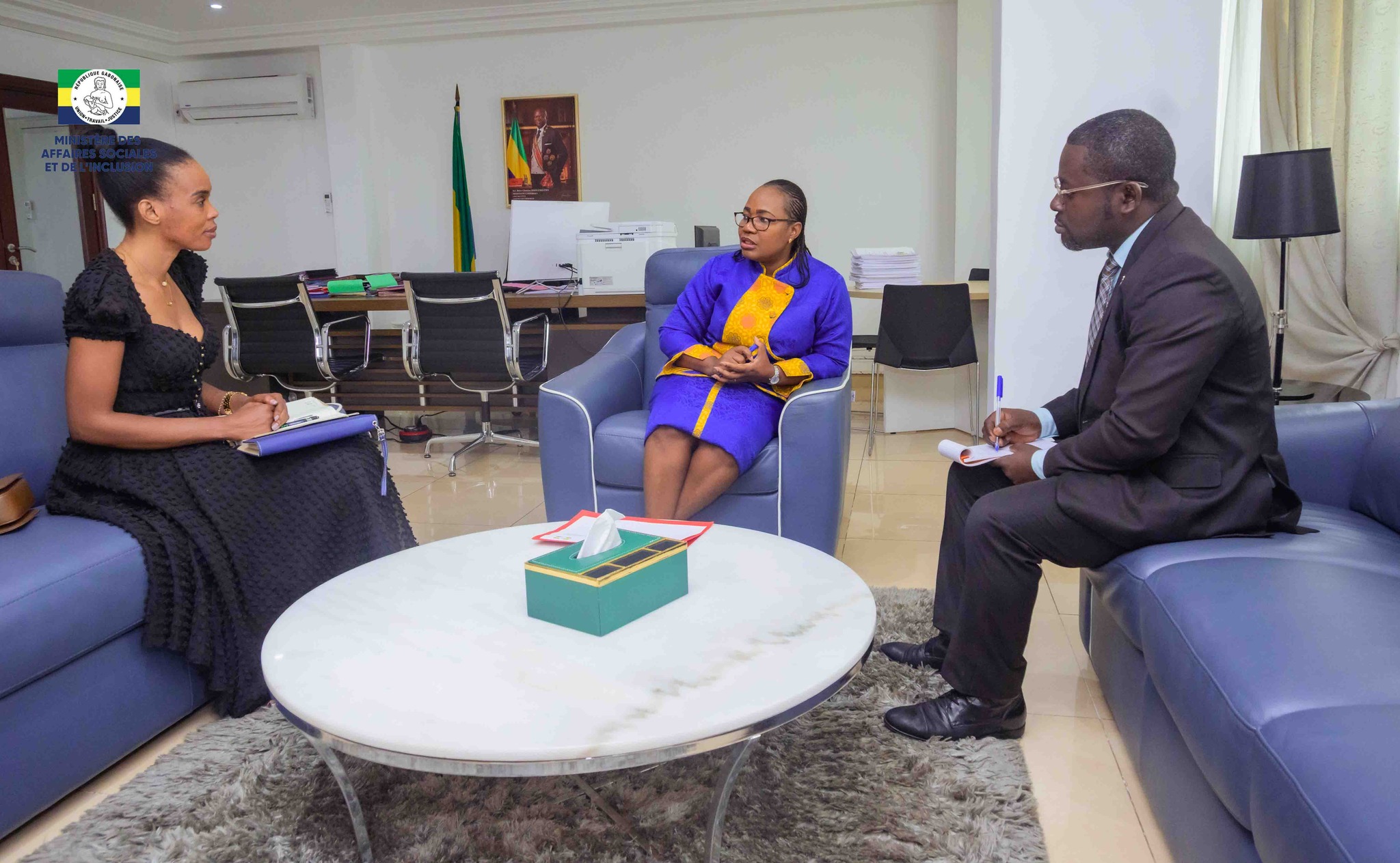 Le Ministère des Affaires Sociales et la FEGATEX collaborent pour un développement inclusif du secteur textile au Gabon.